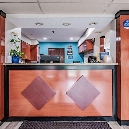 Days Inn By Wyndham Brunswick Bath Area מראה חיצוני תמונה