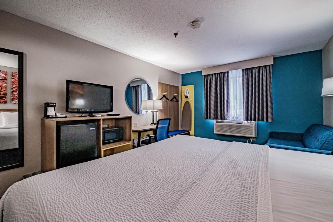 Days Inn By Wyndham Brunswick Bath Area מראה חיצוני תמונה