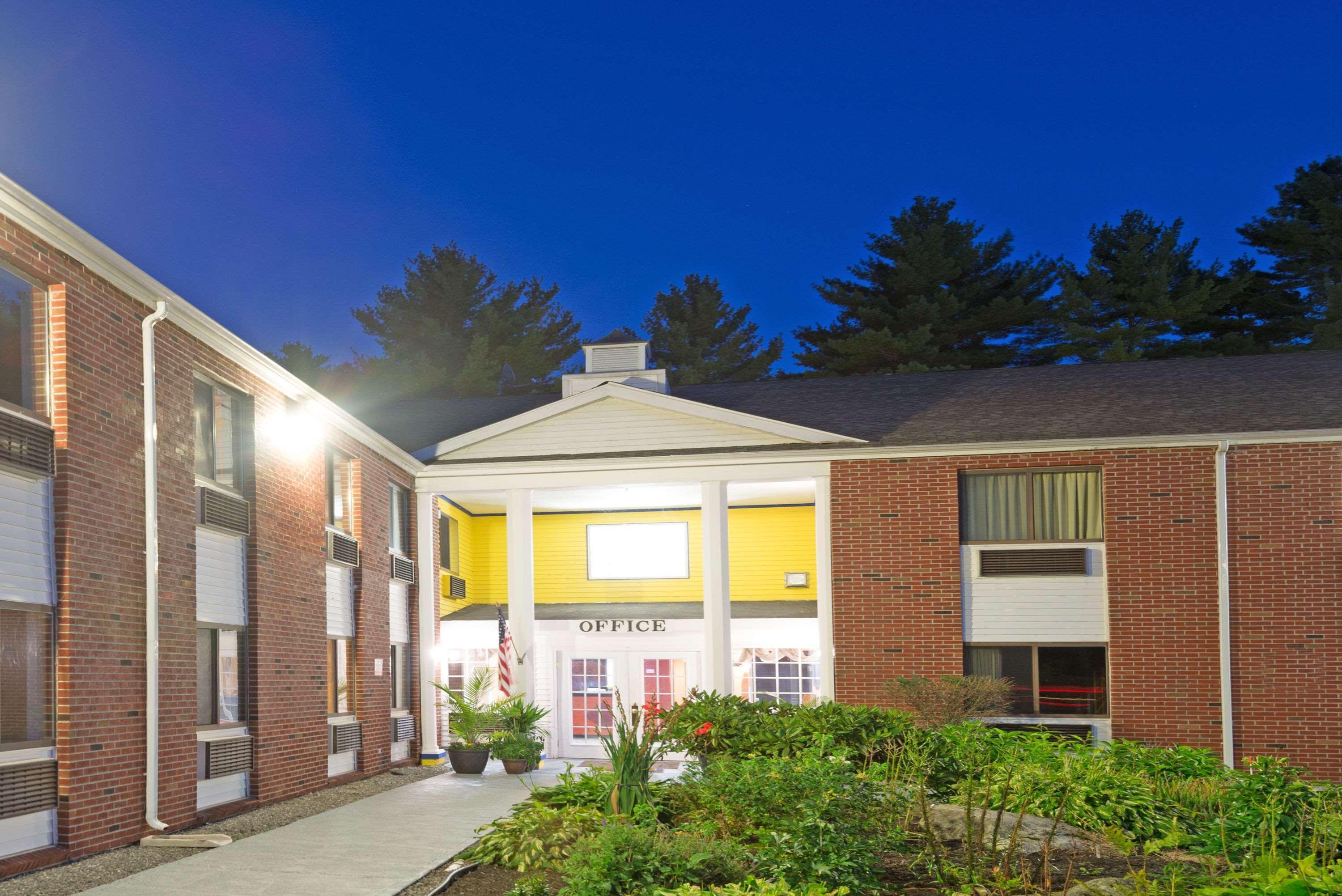 Days Inn By Wyndham Brunswick Bath Area מראה חיצוני תמונה