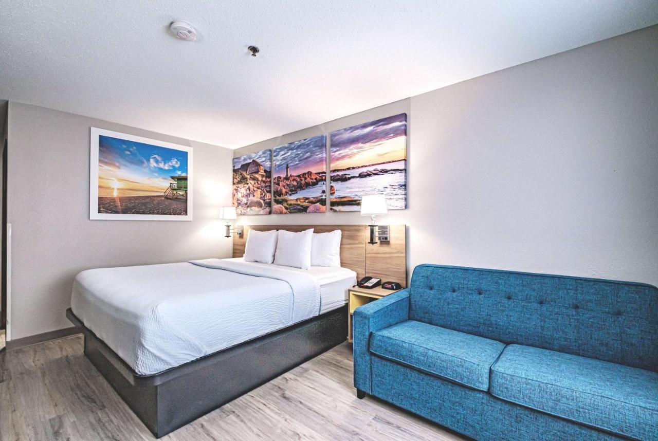 Days Inn By Wyndham Brunswick Bath Area מראה חיצוני תמונה