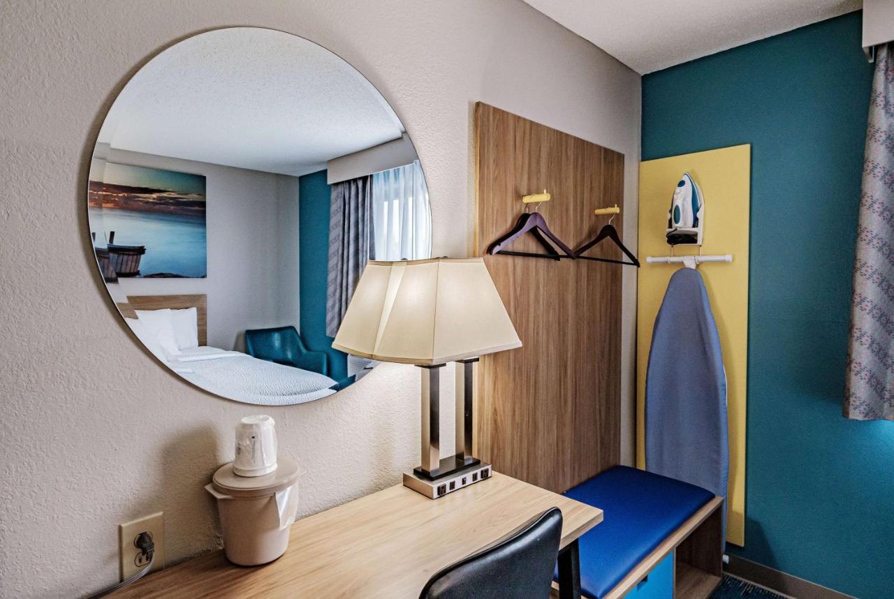 Days Inn By Wyndham Brunswick Bath Area מראה חיצוני תמונה