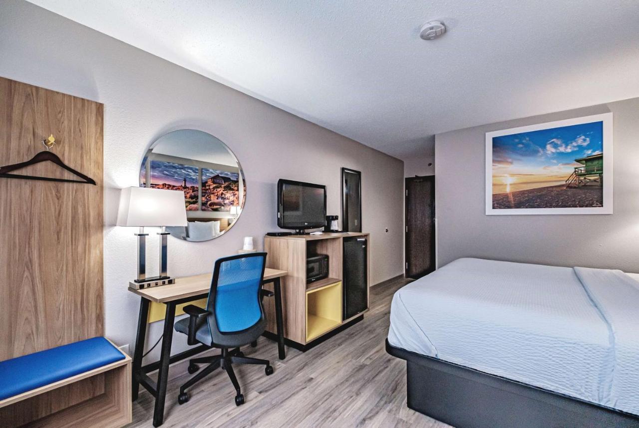 Days Inn By Wyndham Brunswick Bath Area מראה חיצוני תמונה